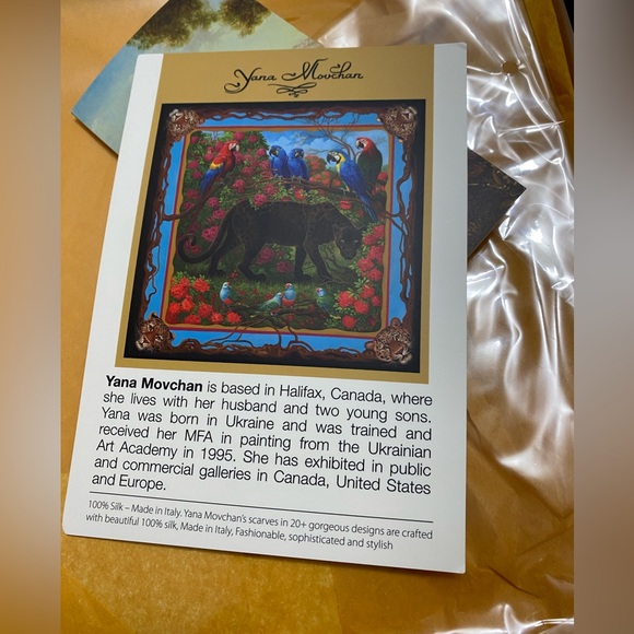 Scarf - Picture 2 of 8